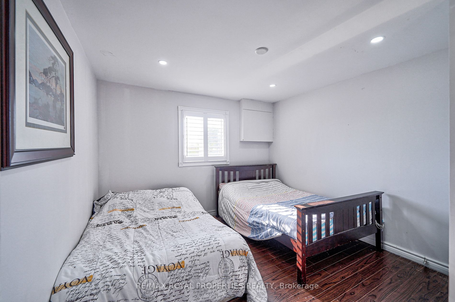 5 Robinson Avenue
