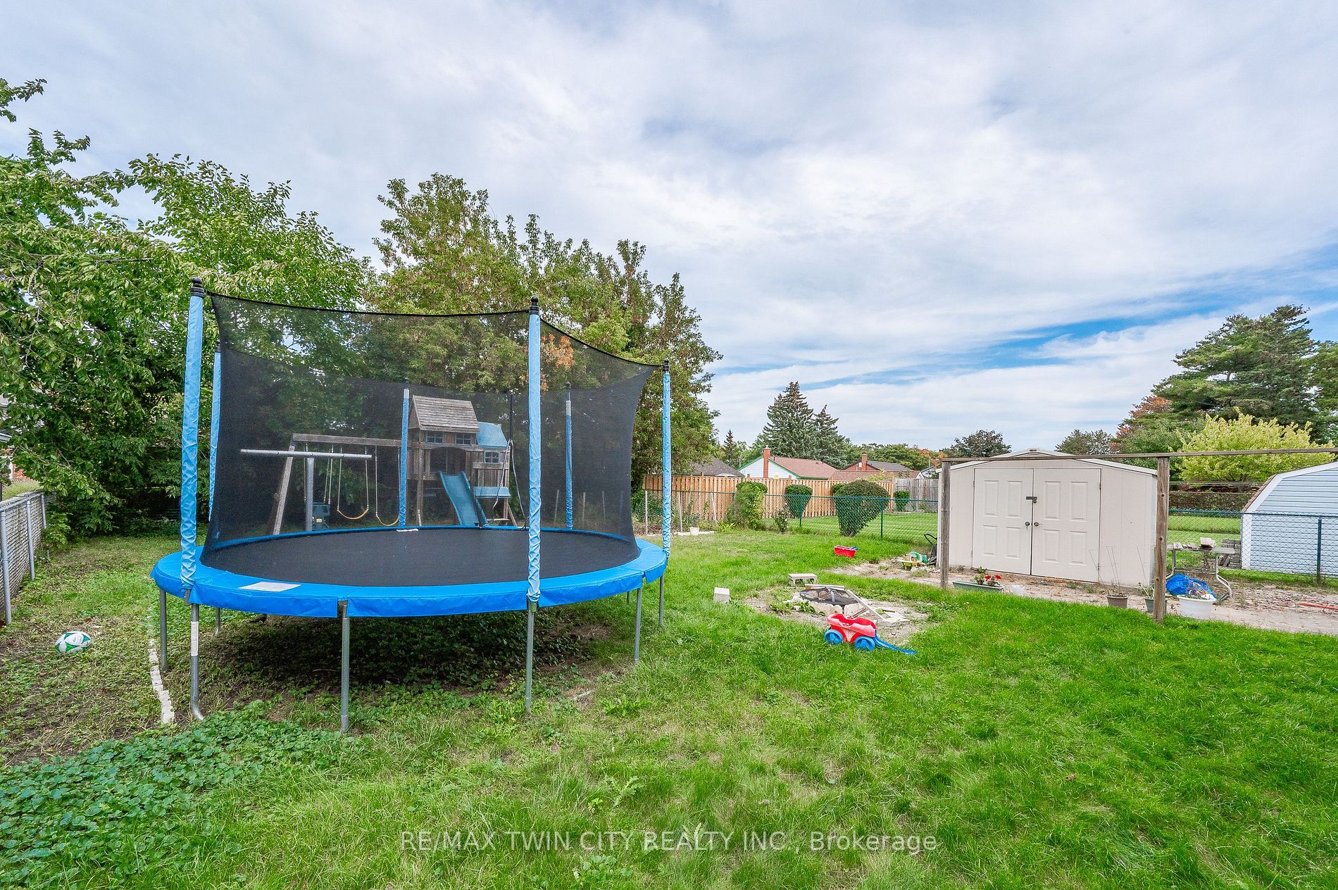 16 LAYTON Street