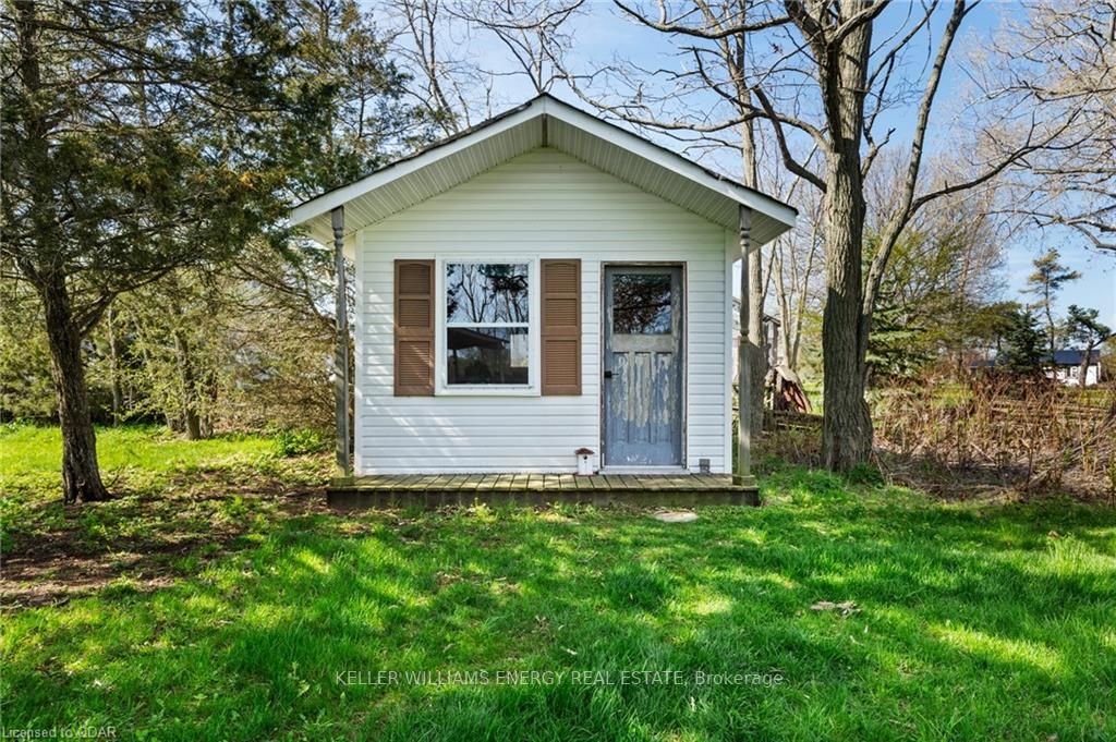5062 Long Point Rd