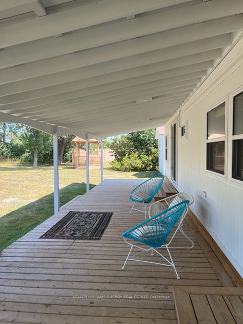 5062 Long Point Rd