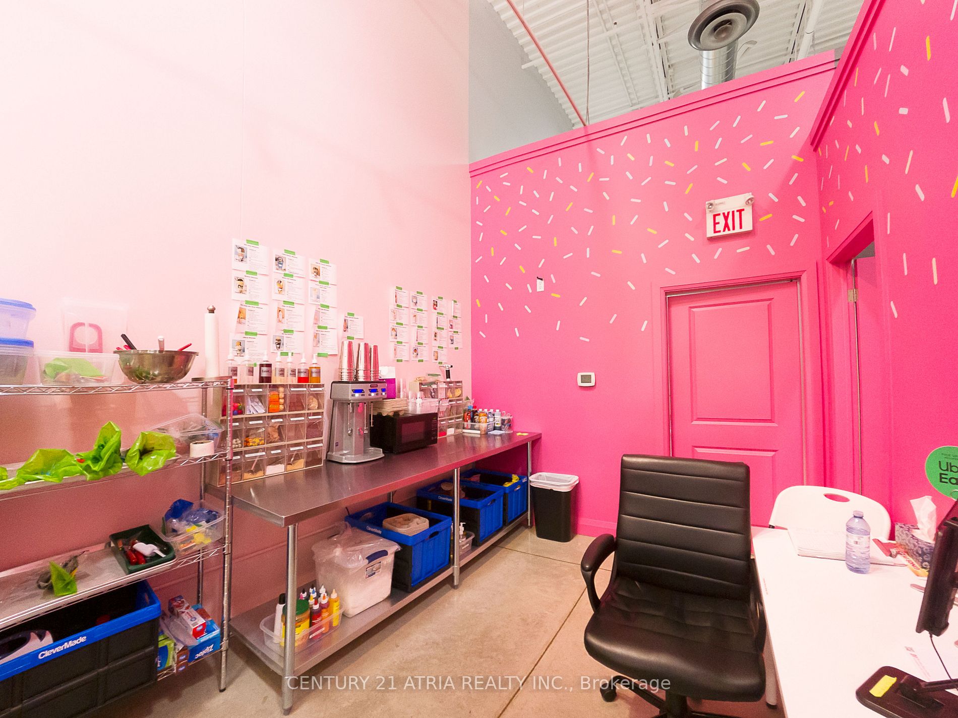 357 Dundas St, #Main