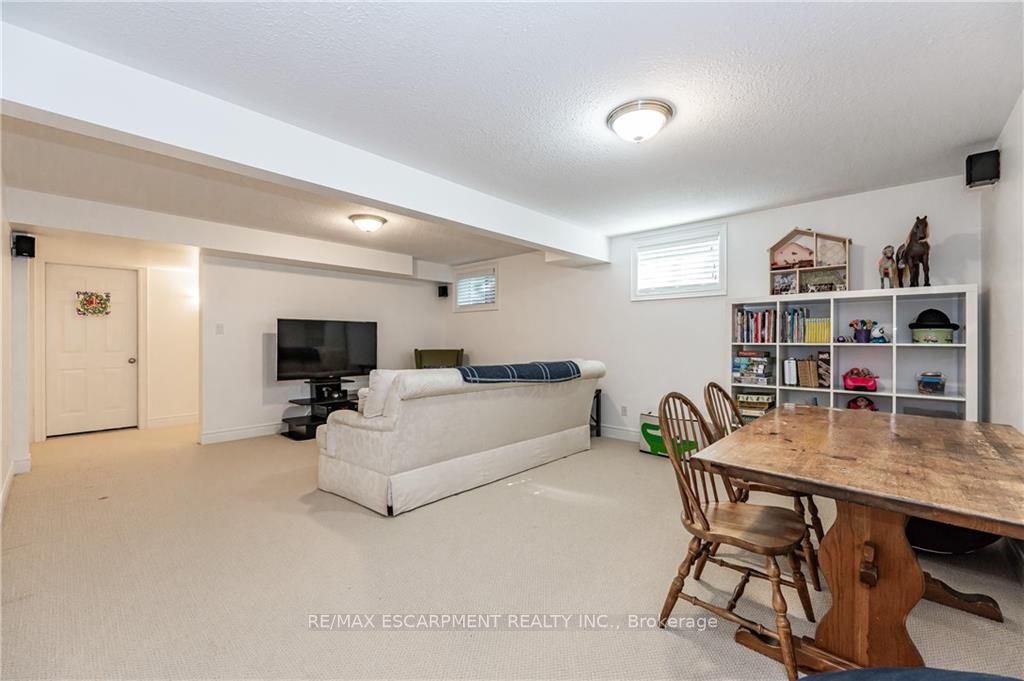 79 Woodside Road