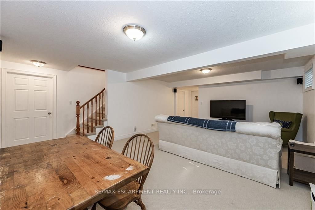 79 Woodside Road