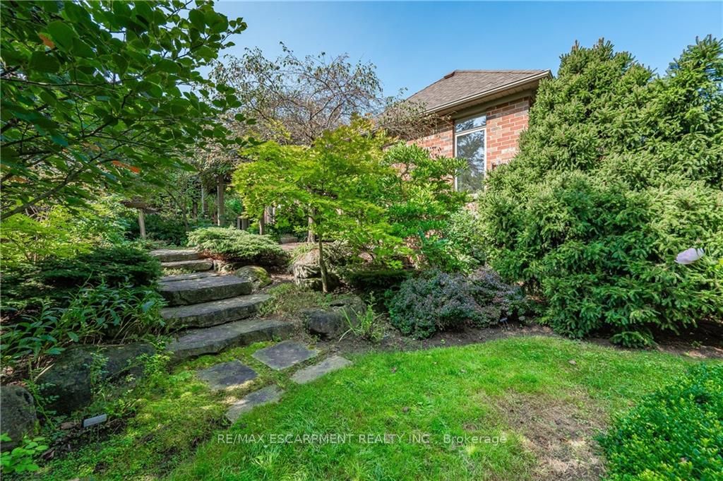 79 Woodside Road