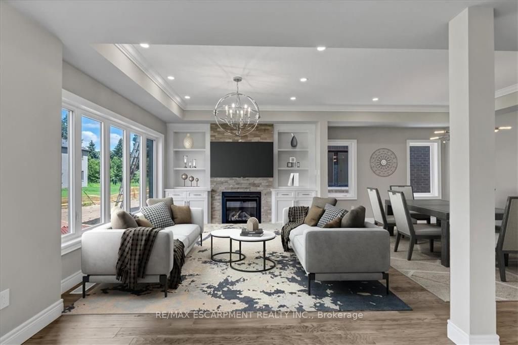 37 Roselawn Ave