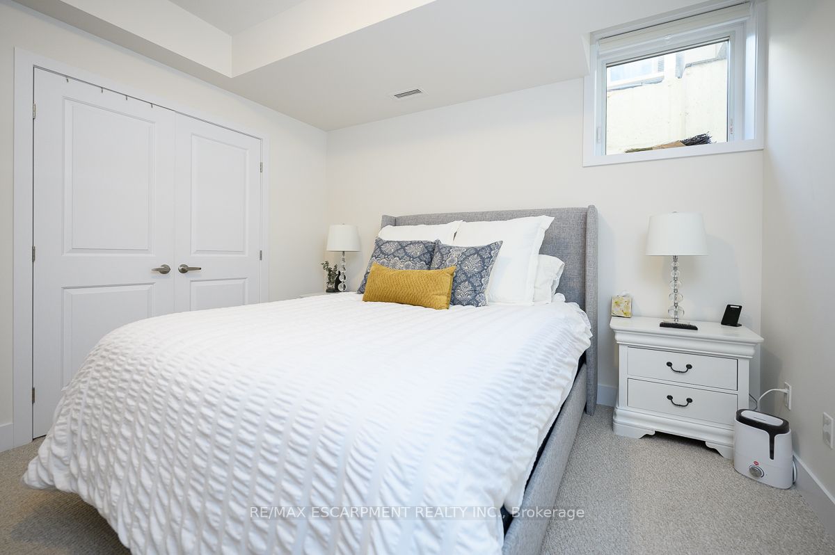 261 Skinner Rd, #14
