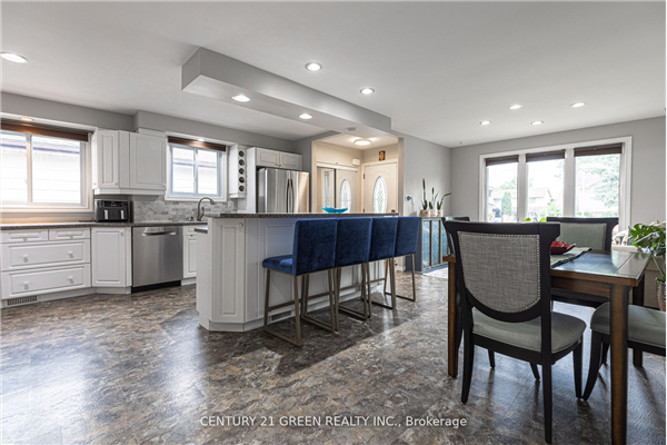 549 Ferndale Crt, London