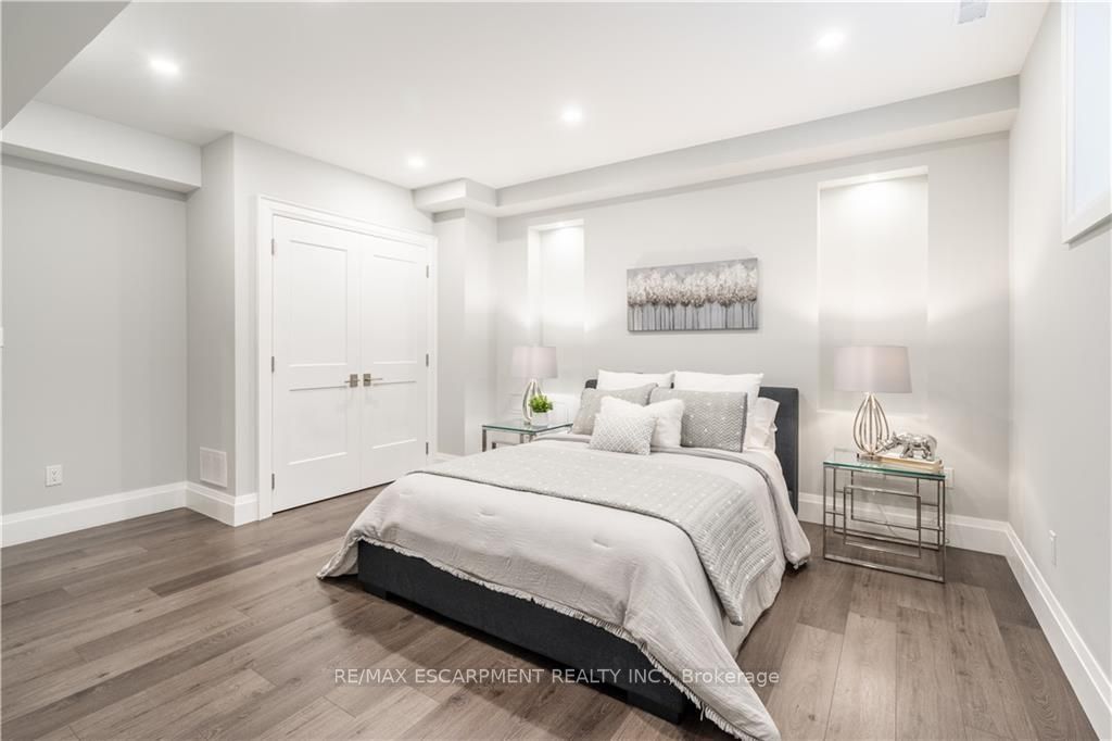 11 Oakley Crt