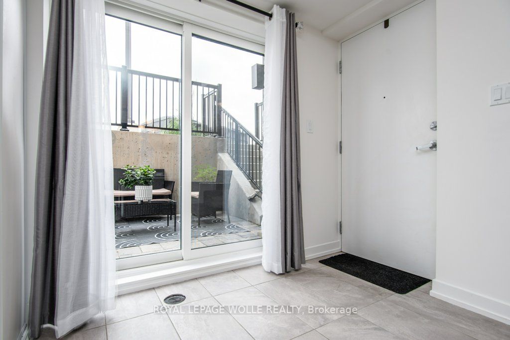 10 PALACE Street, #C24