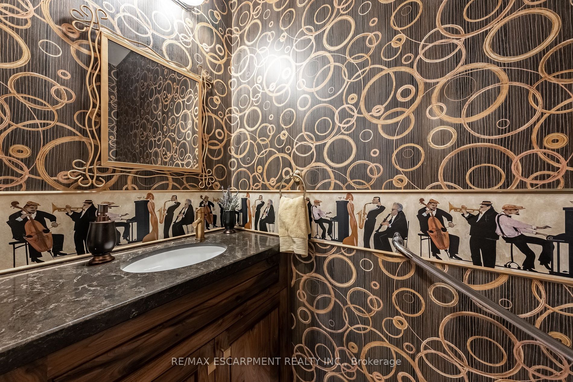 44 Vintners Lane