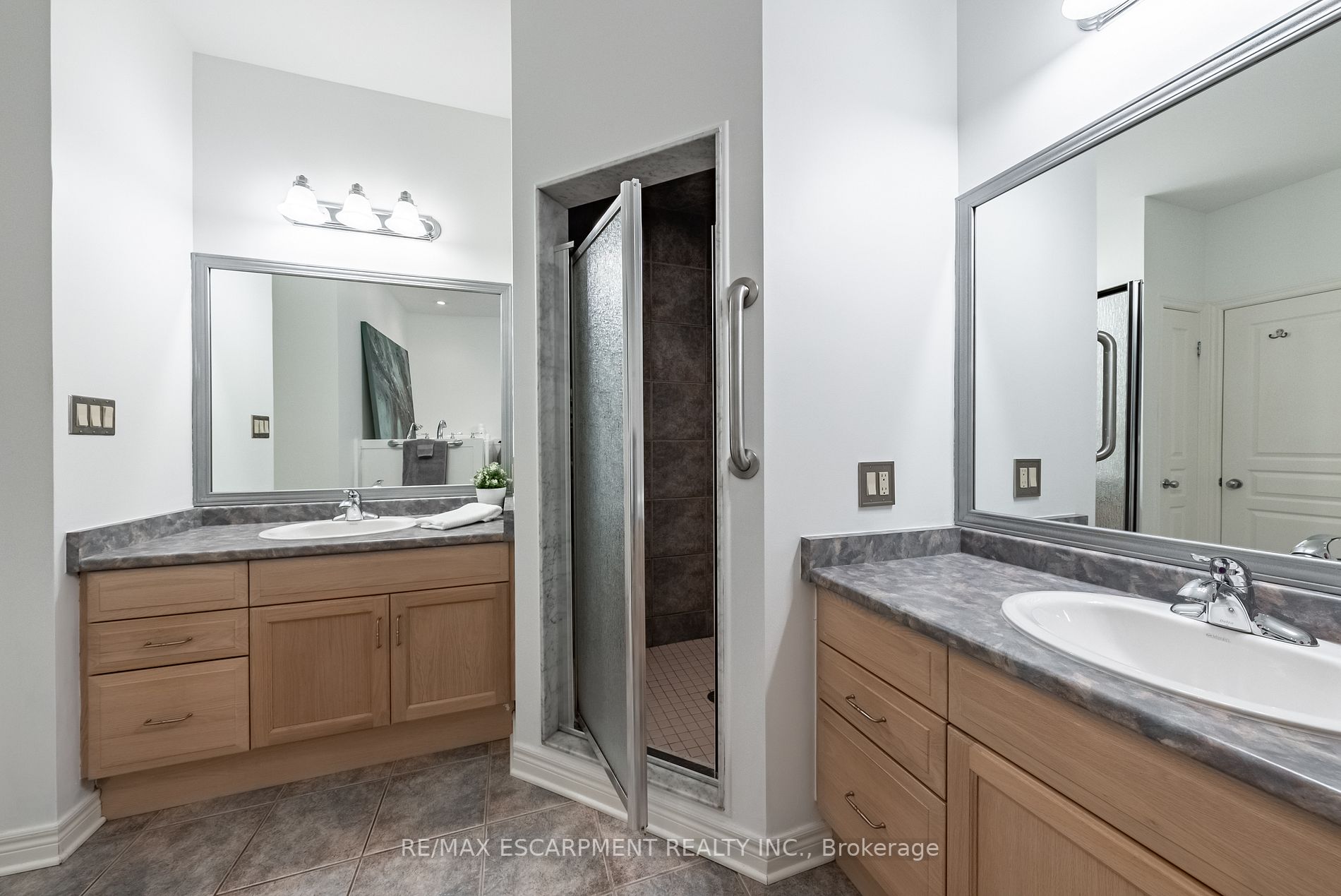 44 Vintners Lane