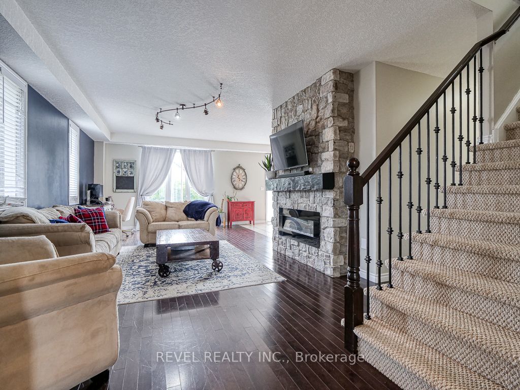 236 Three Wood Dr