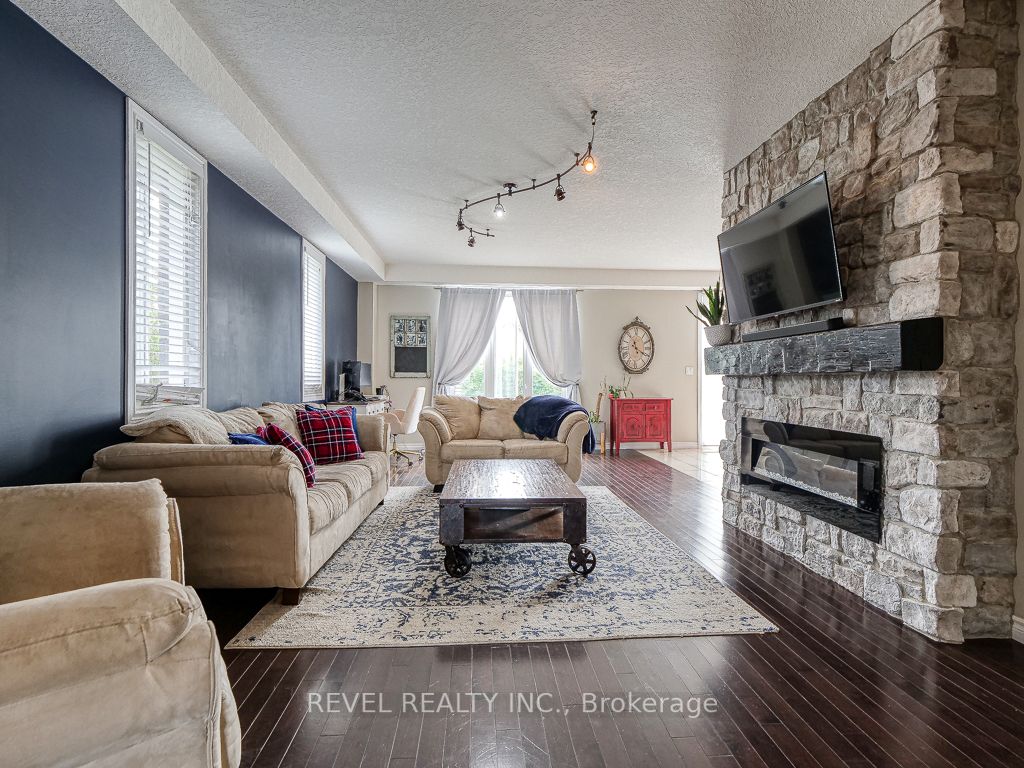 236 Three Wood Dr