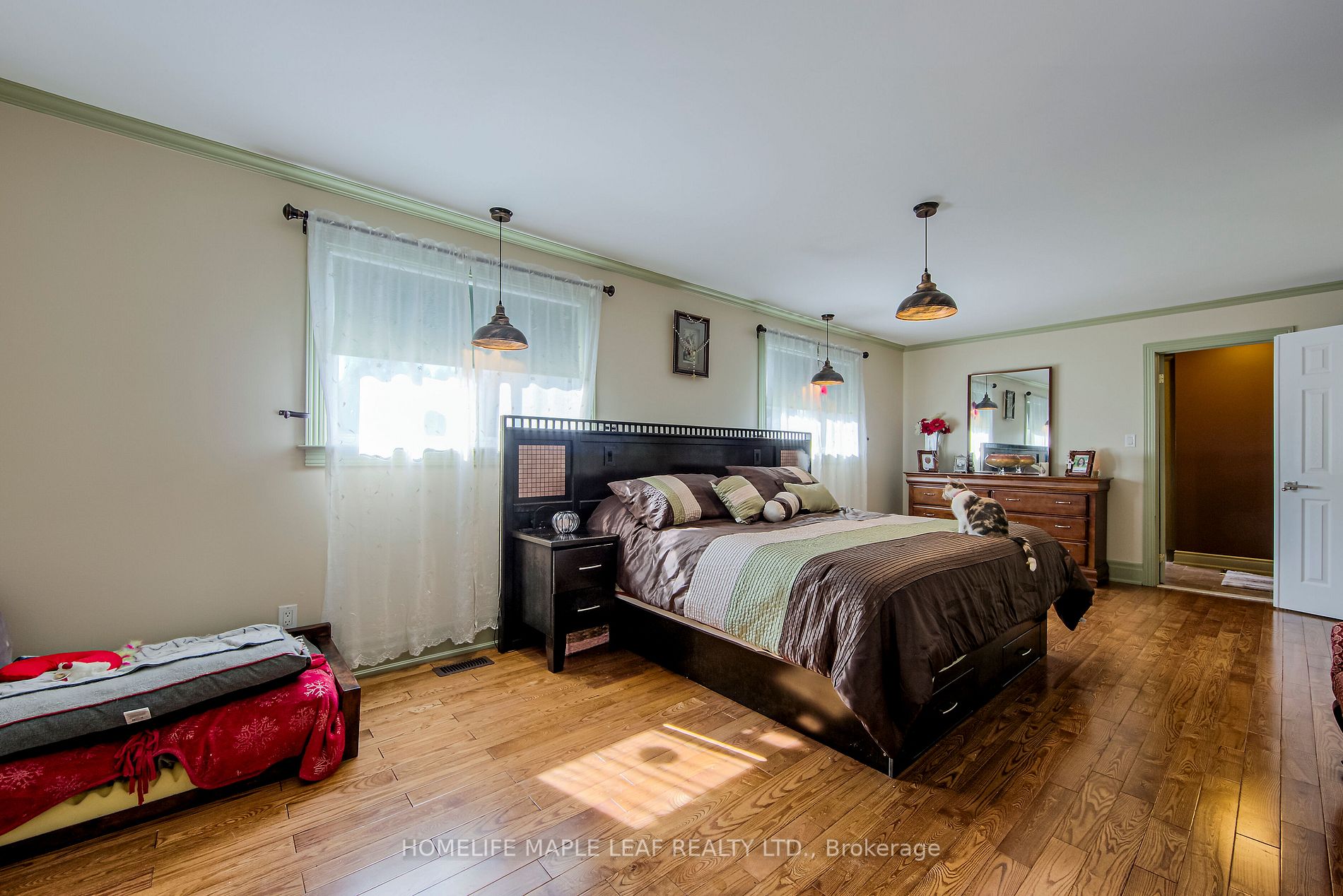 33 Maplewood Drive