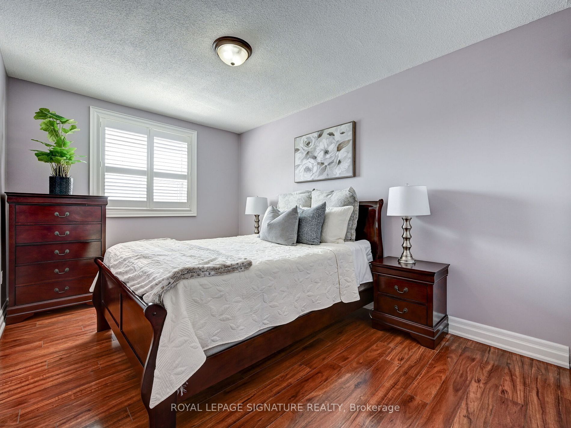 851 Queenston Rd, #406