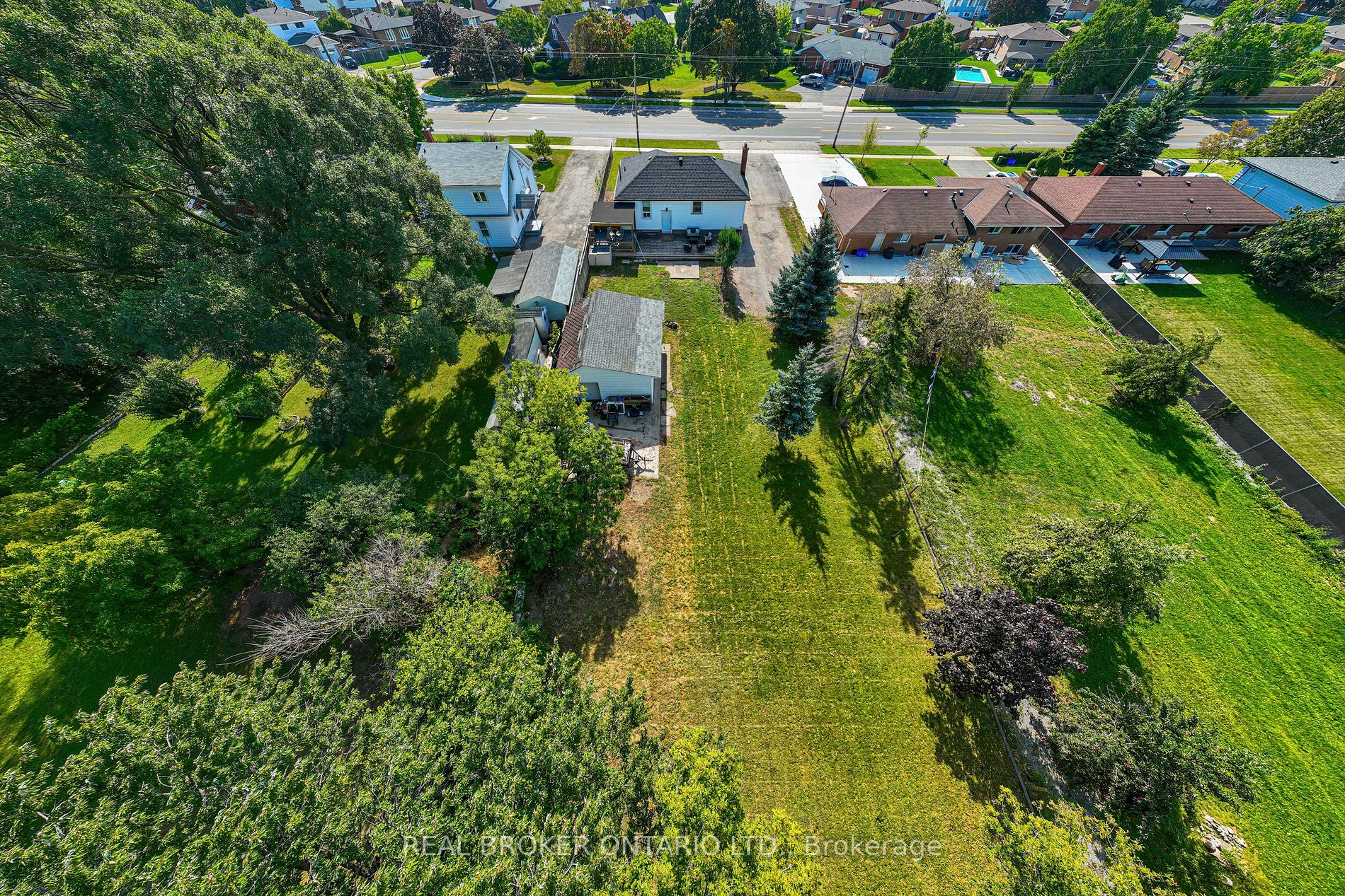 317 King St E