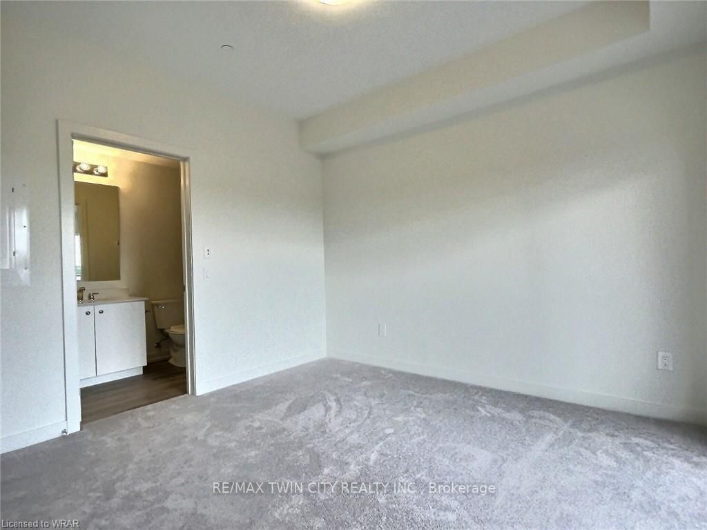 243 Northfield Drive E, #511