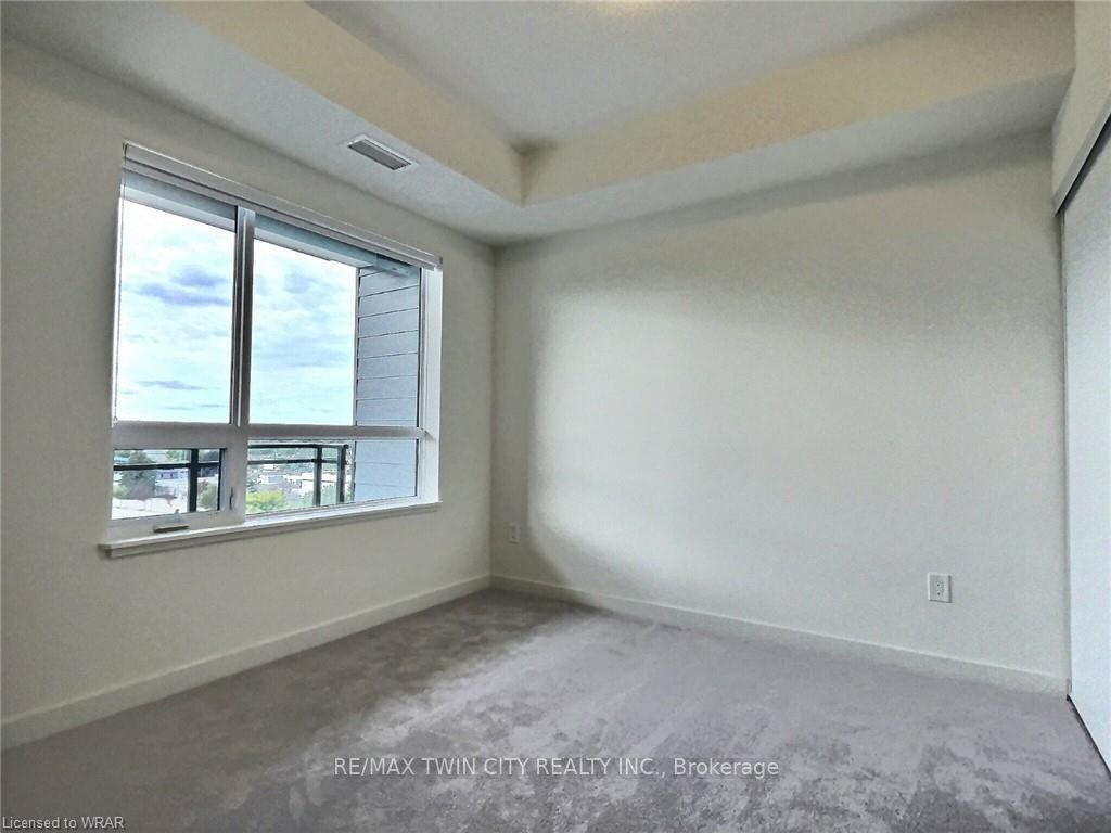 243 Northfield Drive E, #511