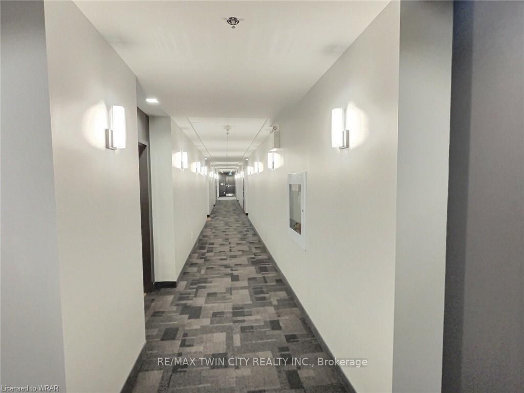 243 Northfield Drive E, #511