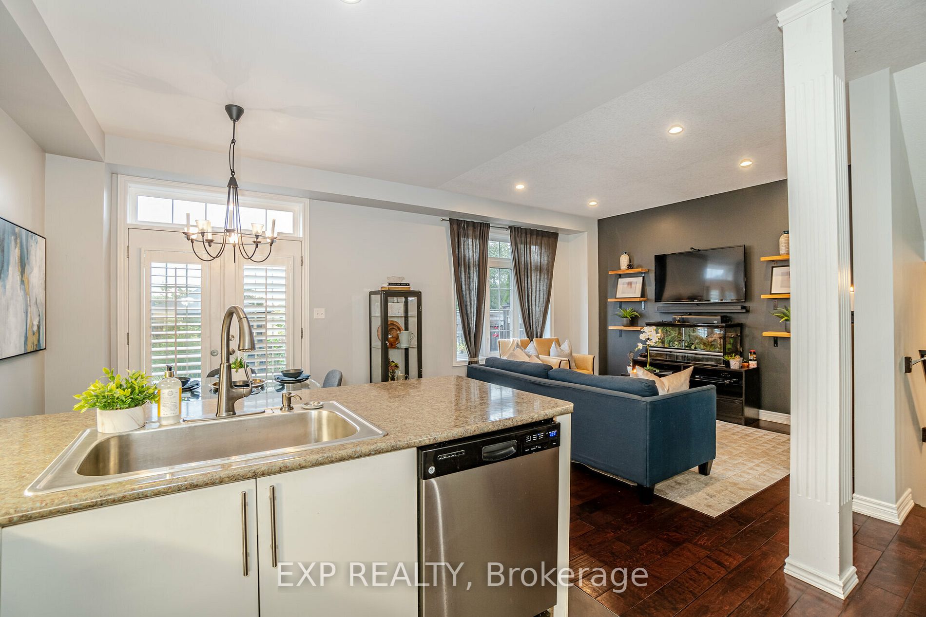 55 Bousfield Rise
