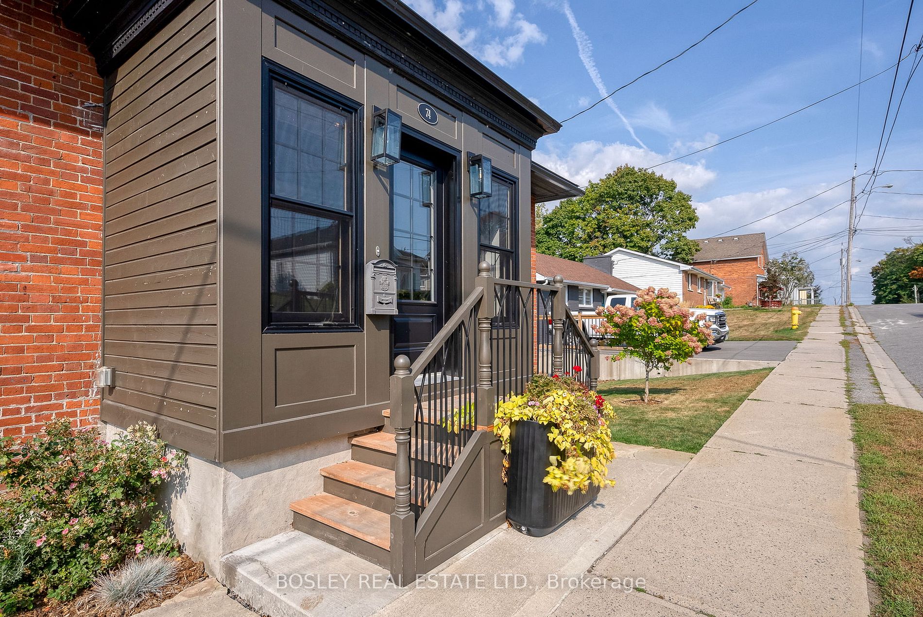 74 Sherbourne St