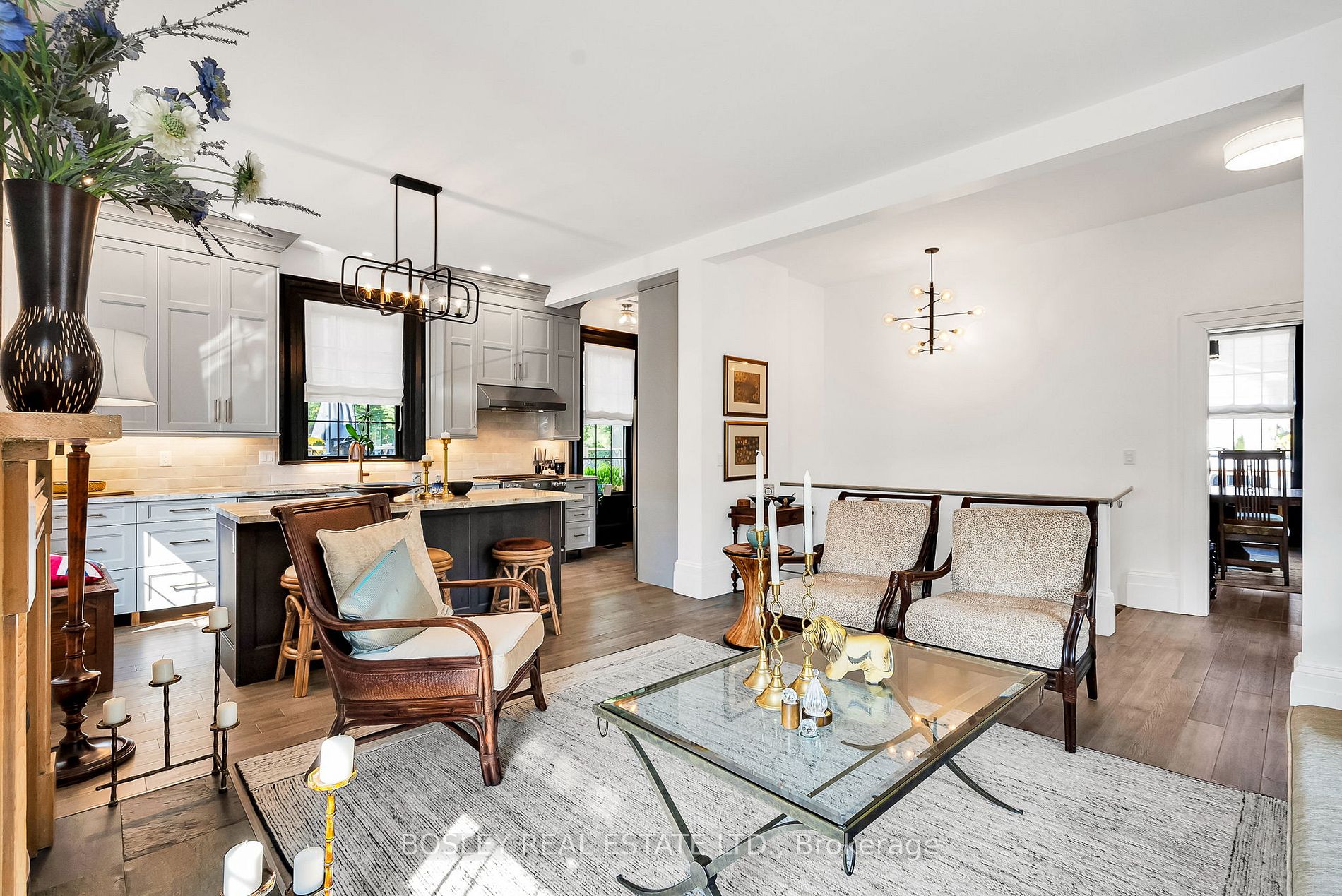 74 Sherbourne St