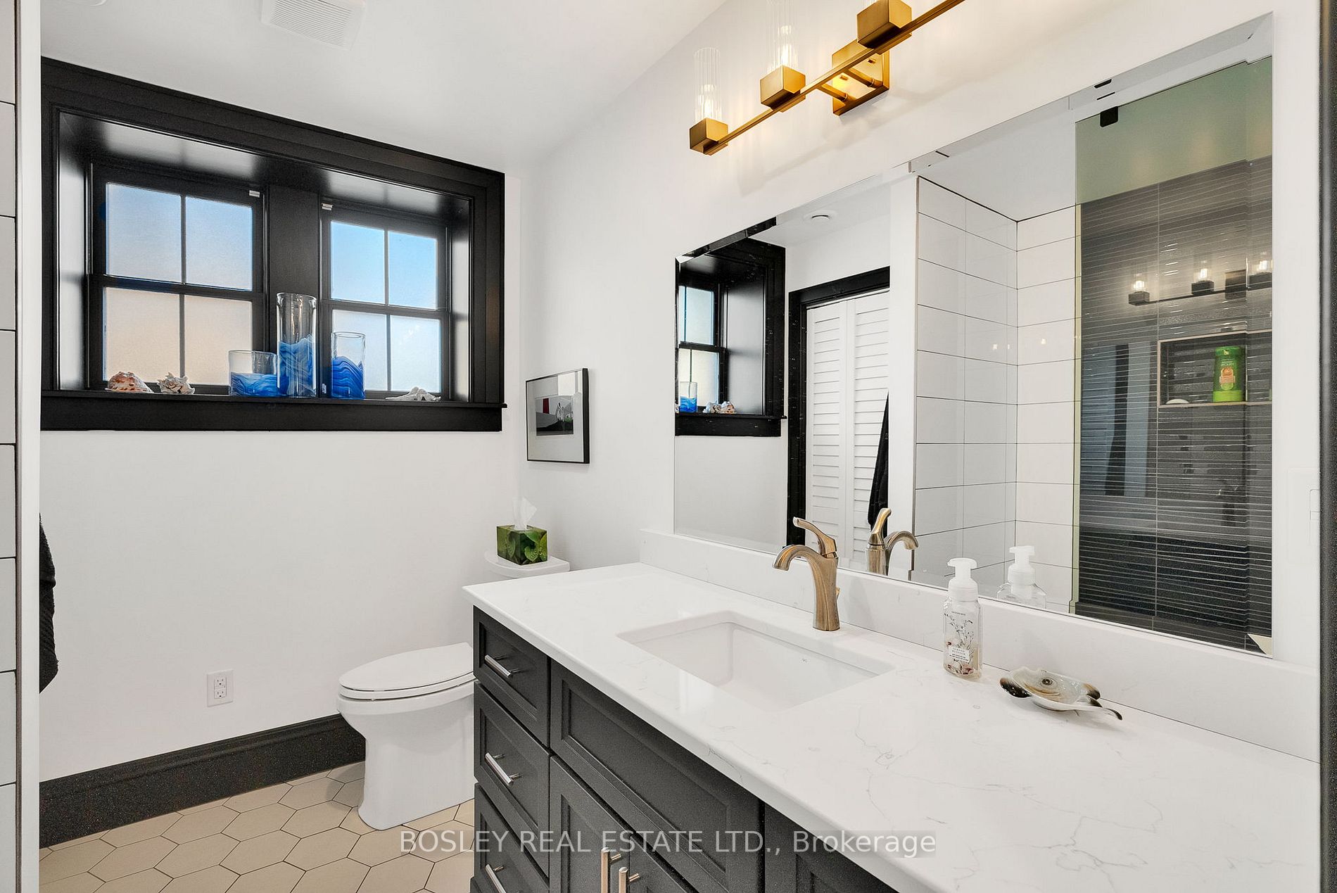 74 Sherbourne St