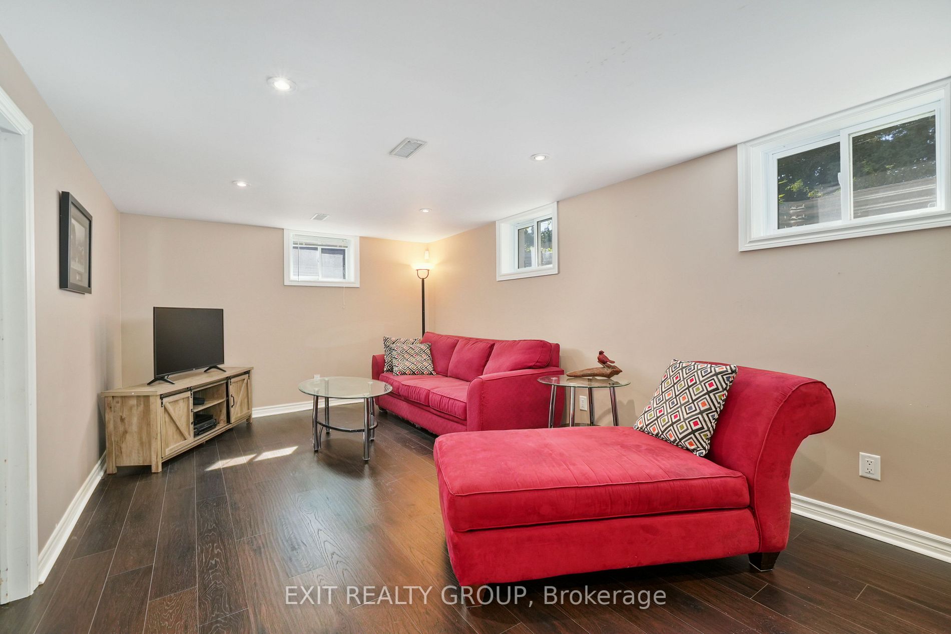 48 Fourth Avenue