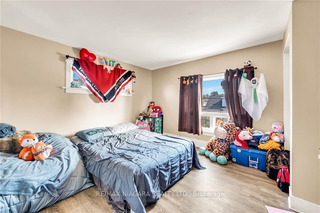 6295 Franklin Ave
