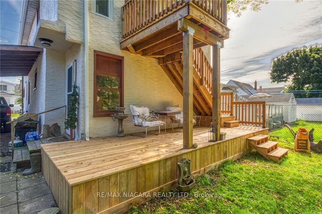 6295 Franklin Ave