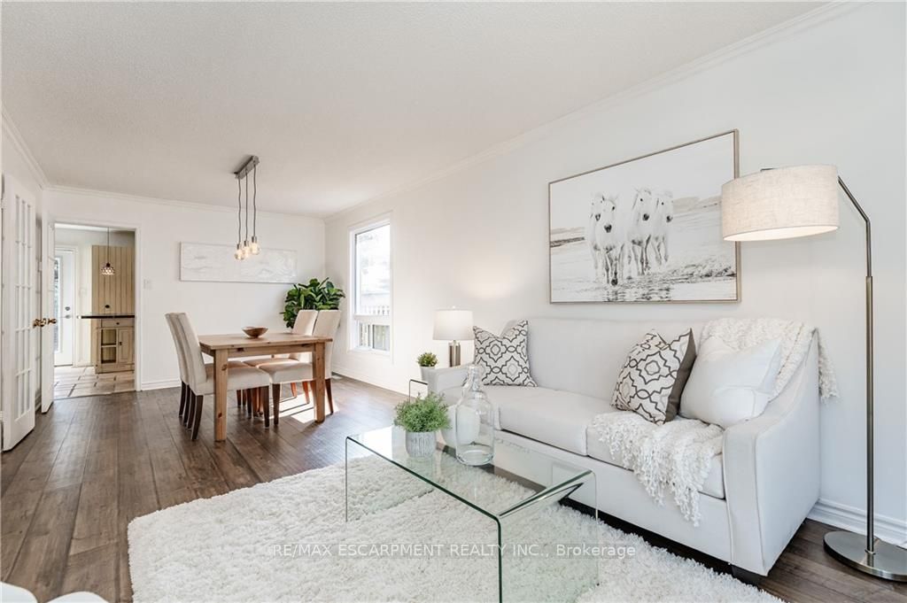 48 Chudleigh St