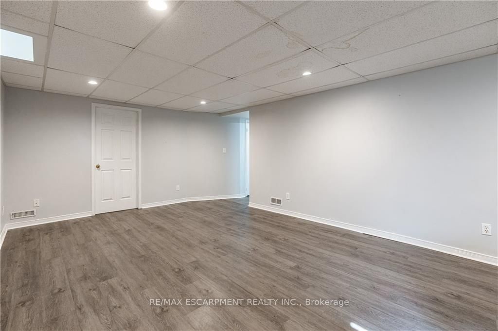 48 Chudleigh St