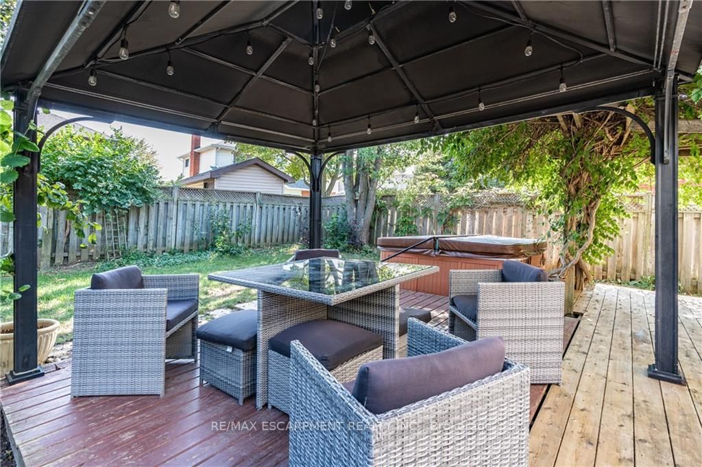 48 Chudleigh St
