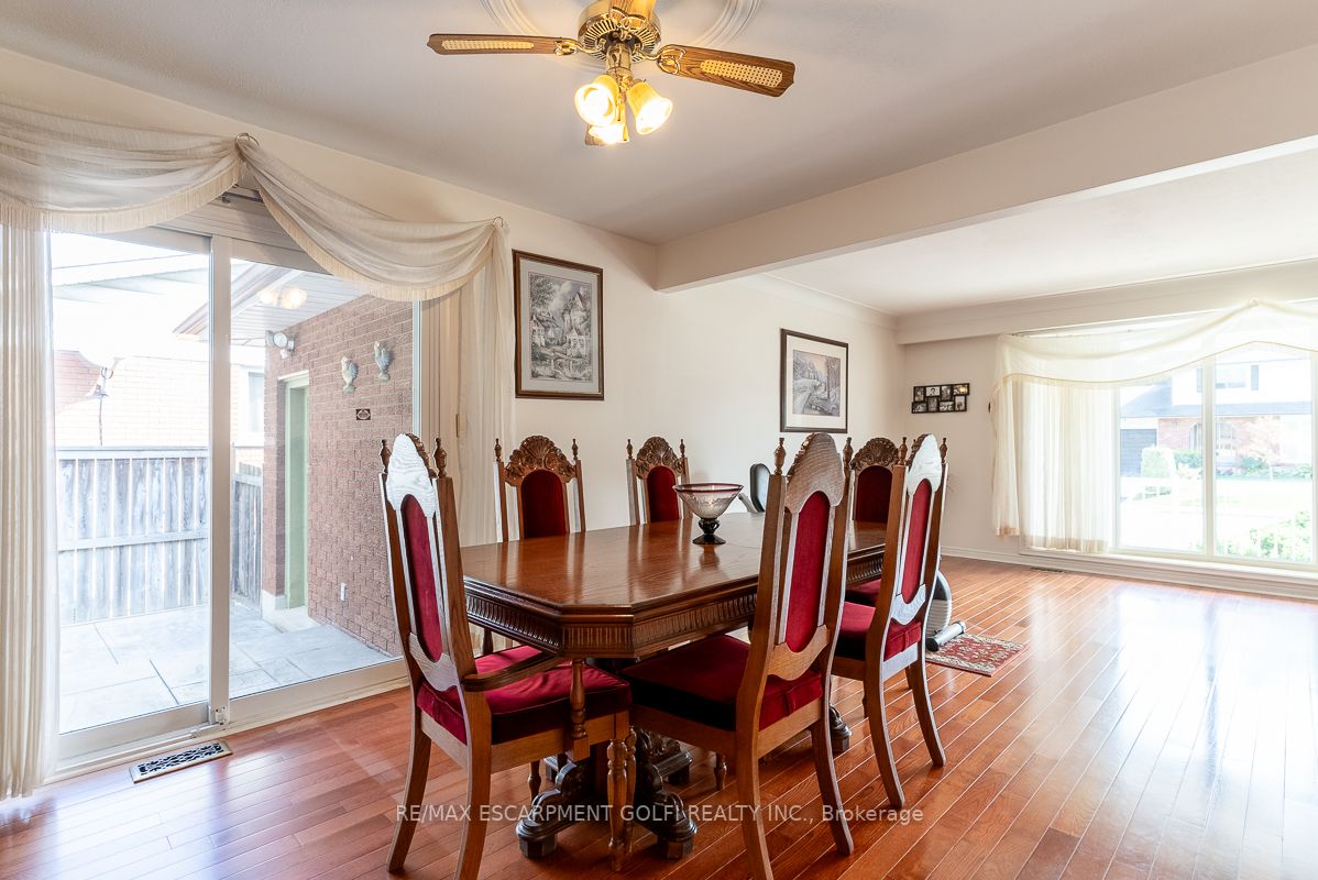10 San Remo Dr