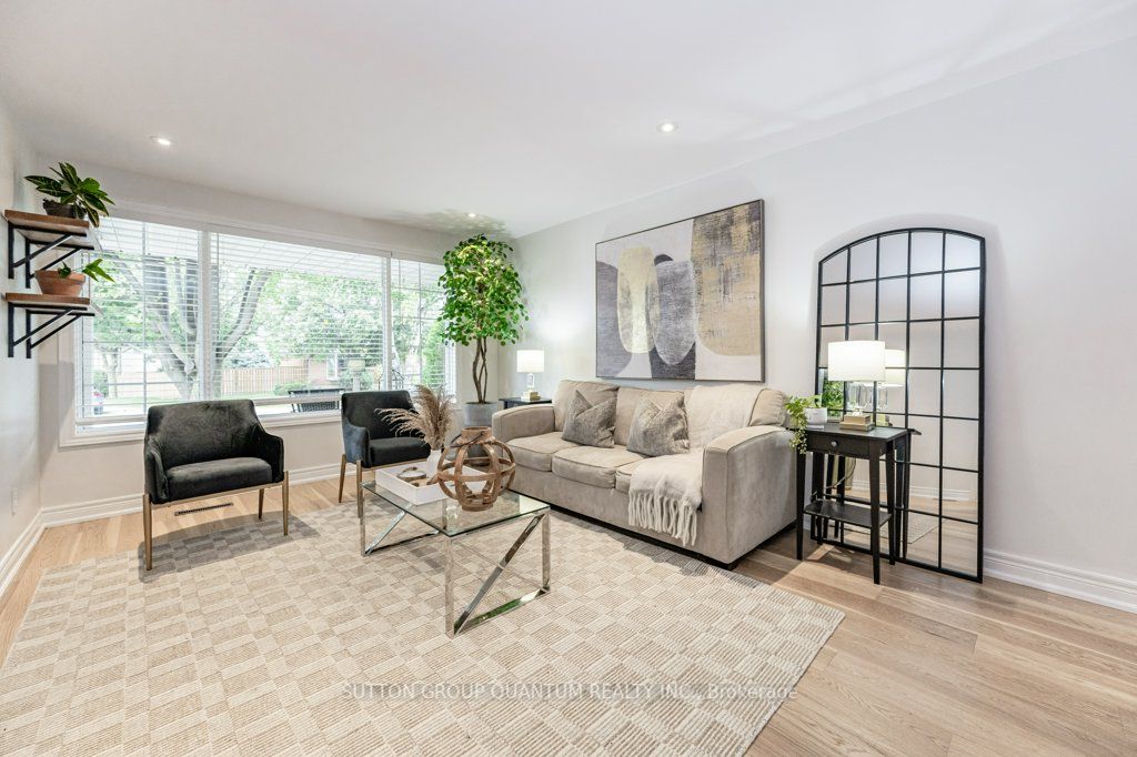93 San Fernando Dr
