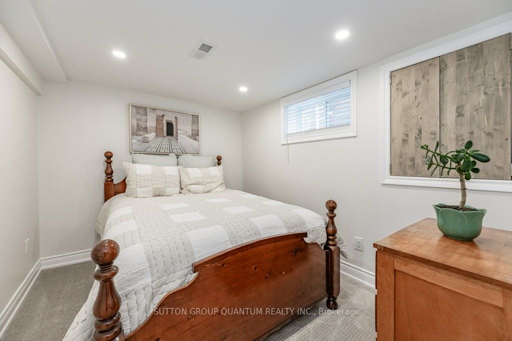 93 San Fernando Dr