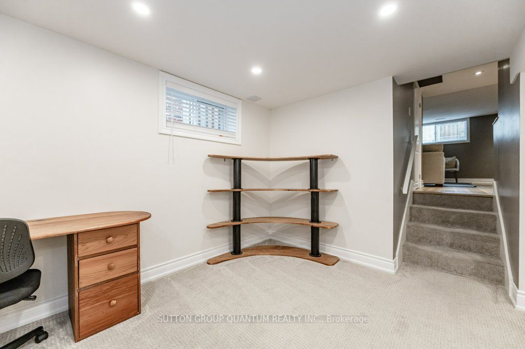 93 San Fernando Dr