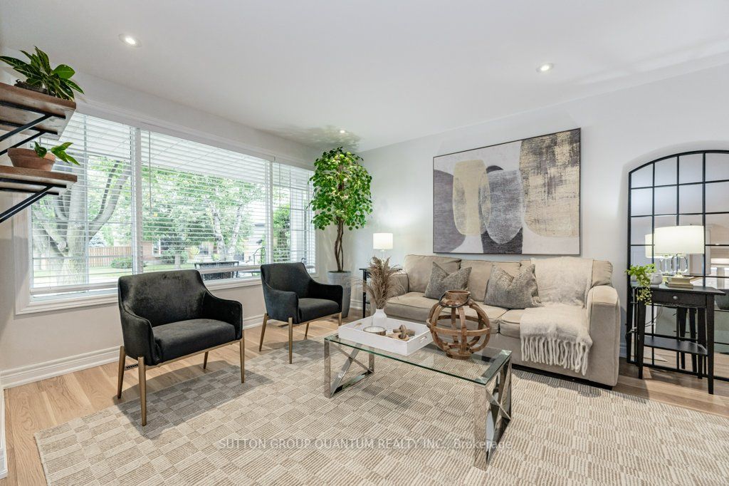93 San Fernando Dr