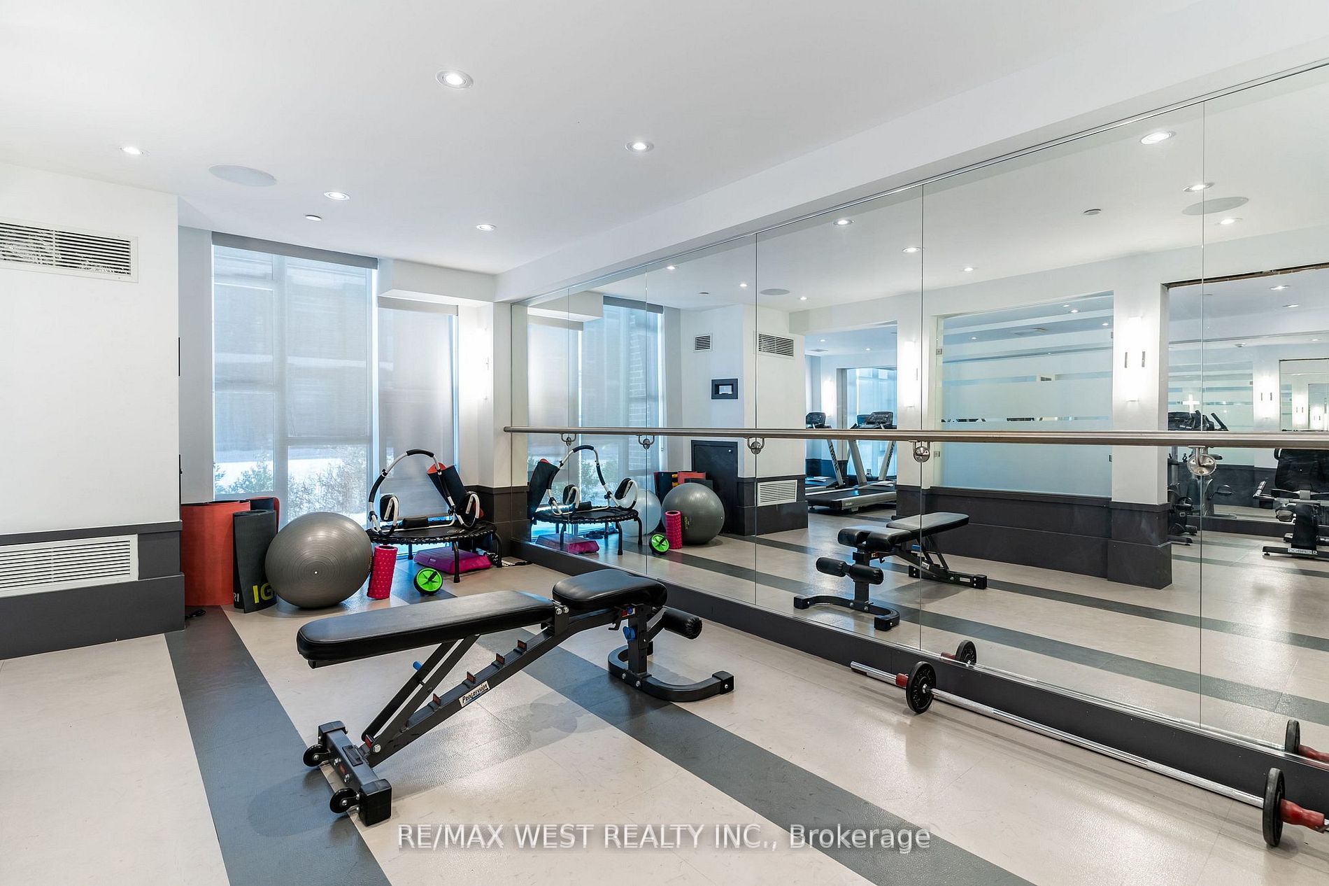 10 Concord Pl, #514