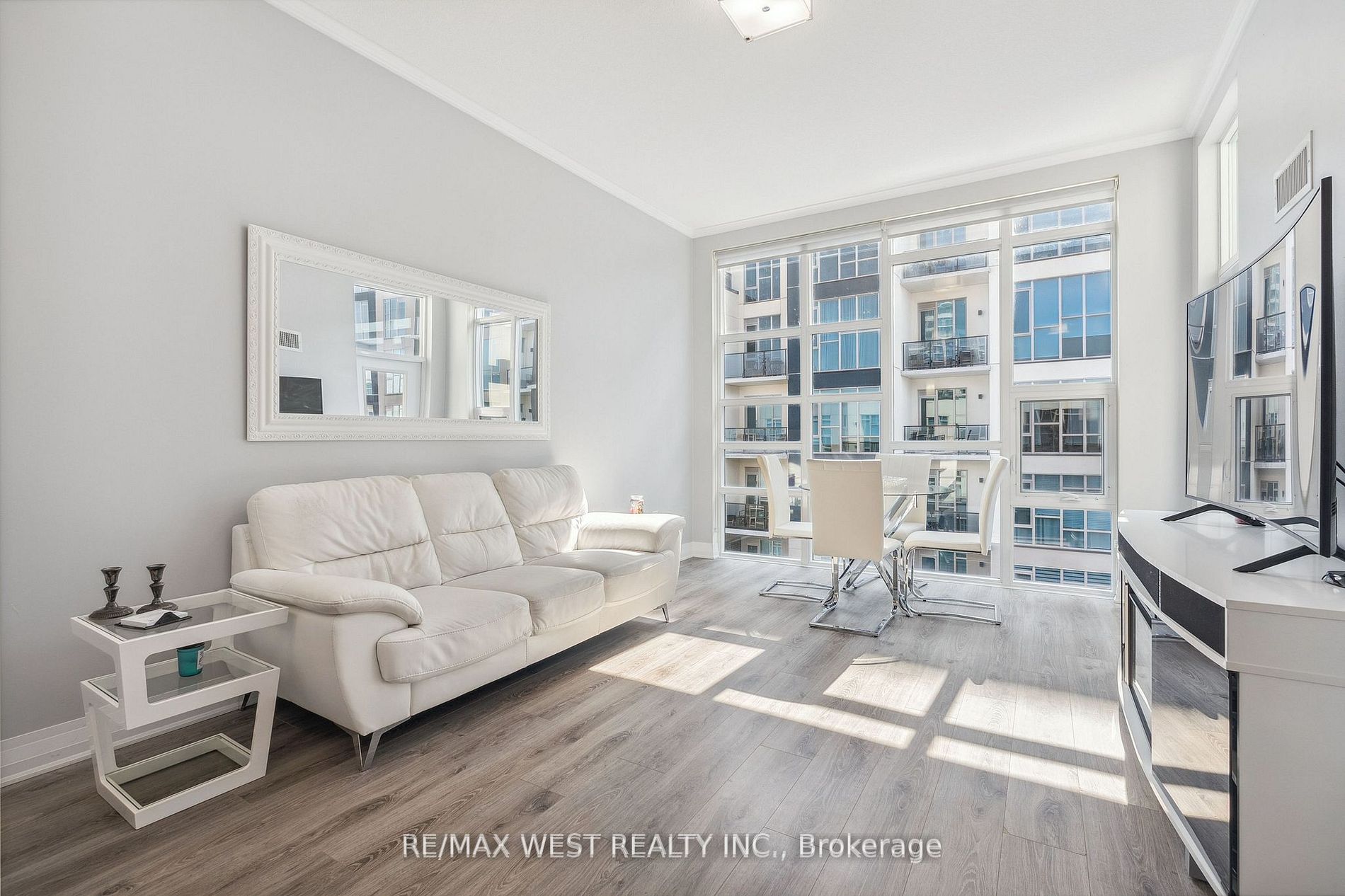 10 Concord Pl, #514