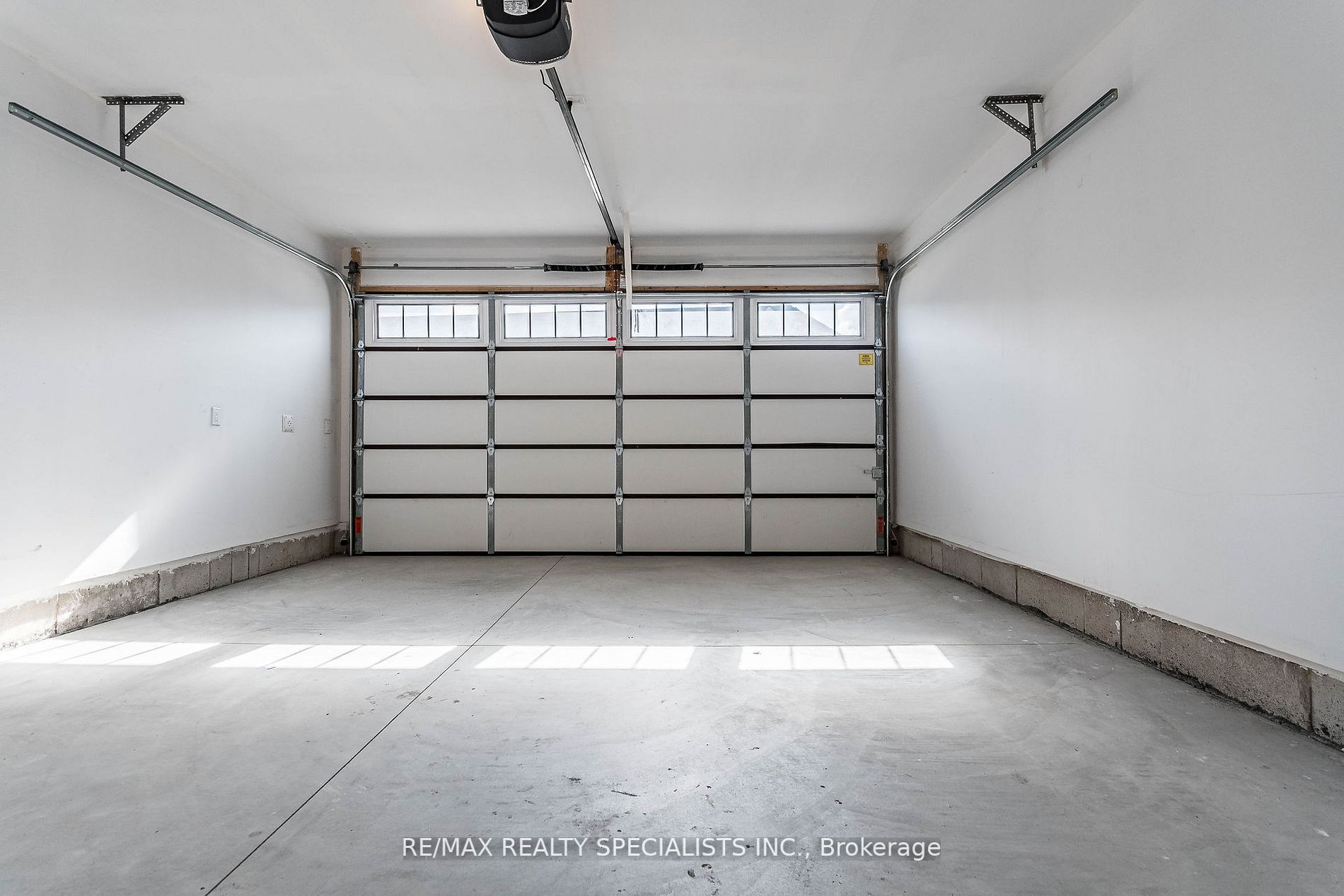 4311 Mann Street, #14