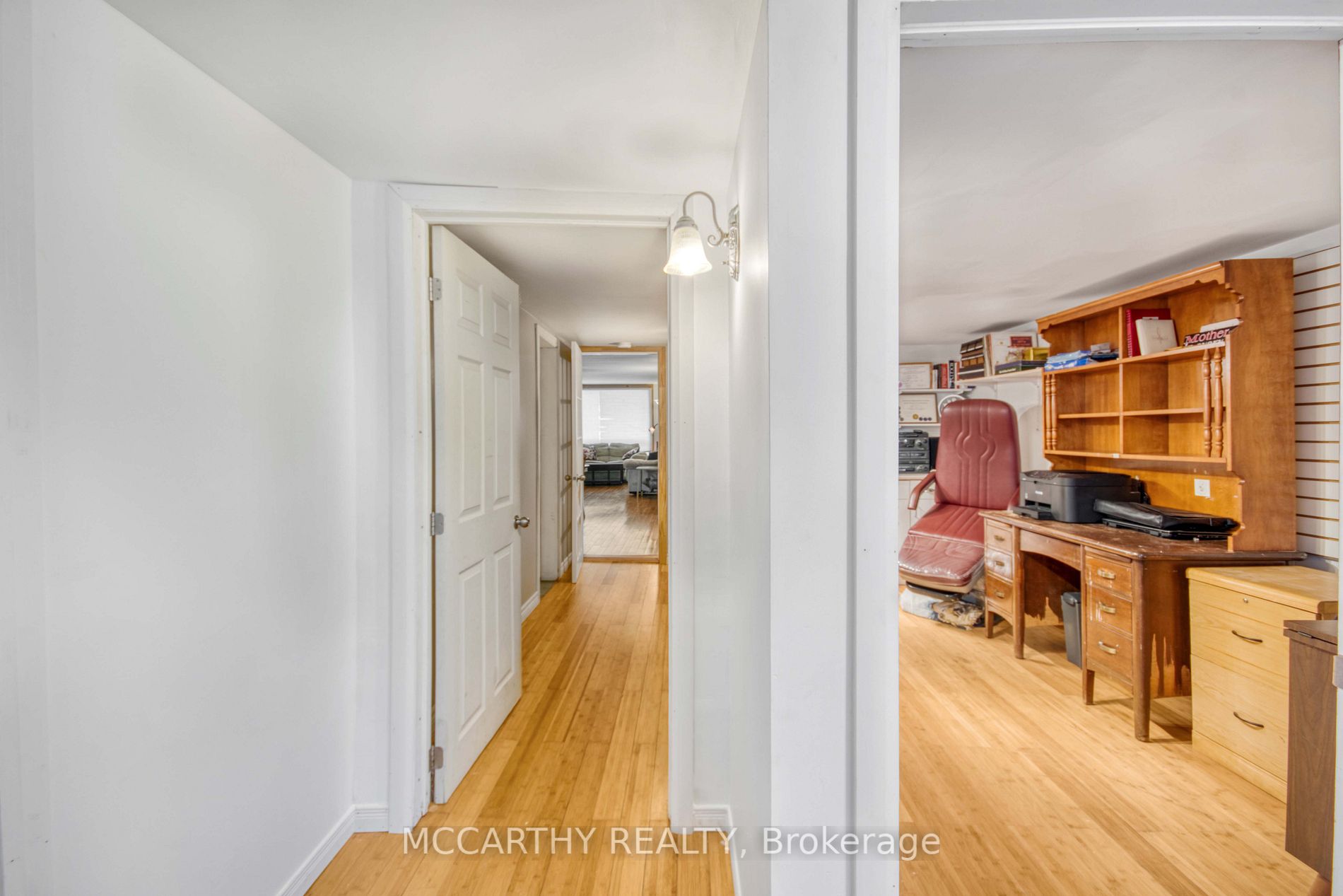 213 Main St E