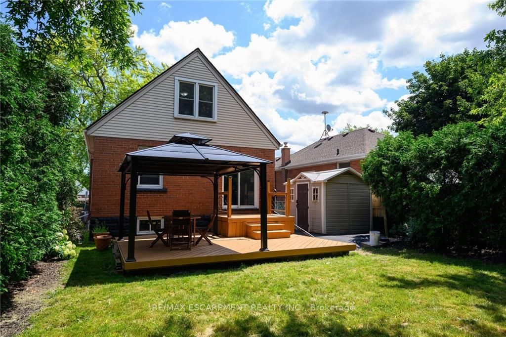 286 East 14th St