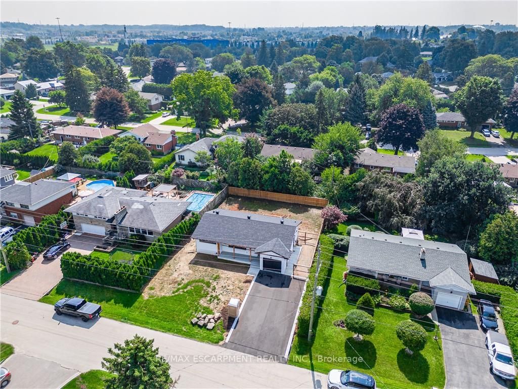 664 HIAWATHA Boulevard, #Upper