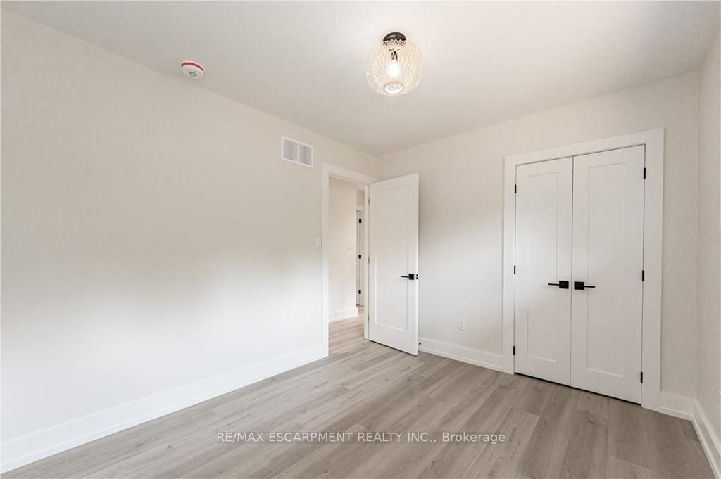 664 HIAWATHA Boulevard, #Upper