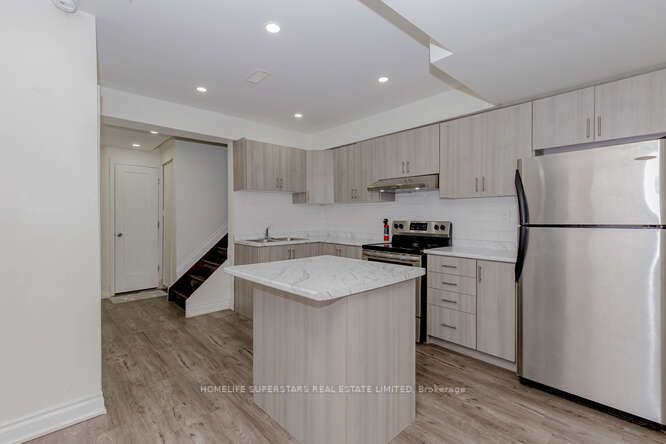 46 Whistler St