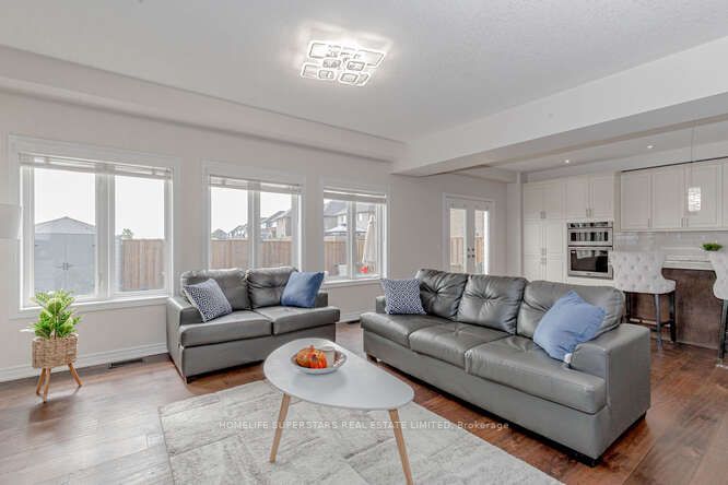 46 Whistler St