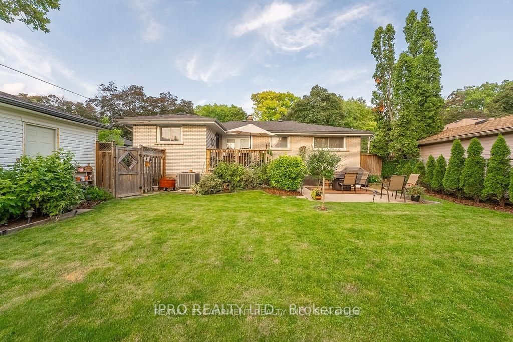 128 Upper Paradise Rd N