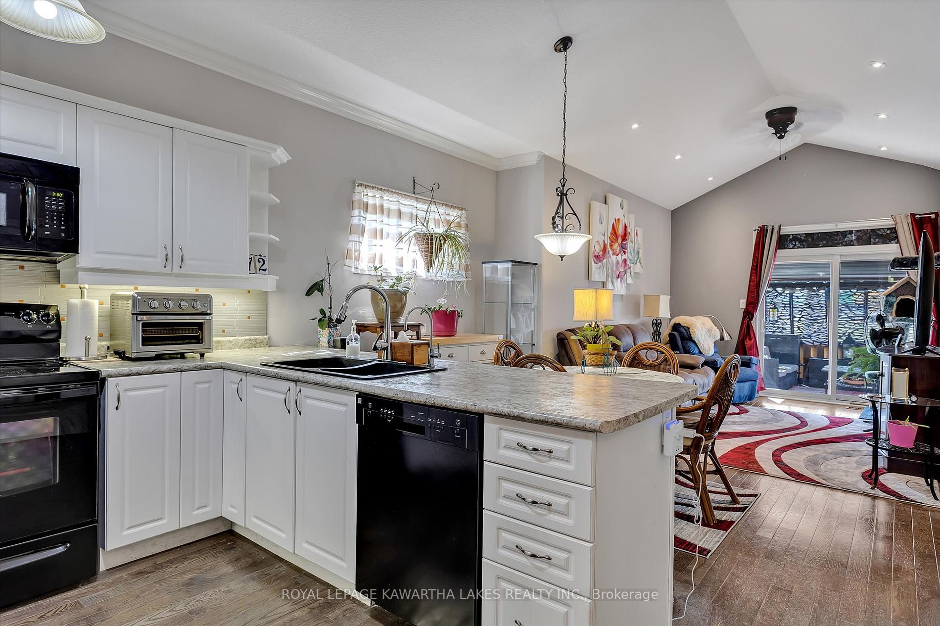 72 Chadwin Dr