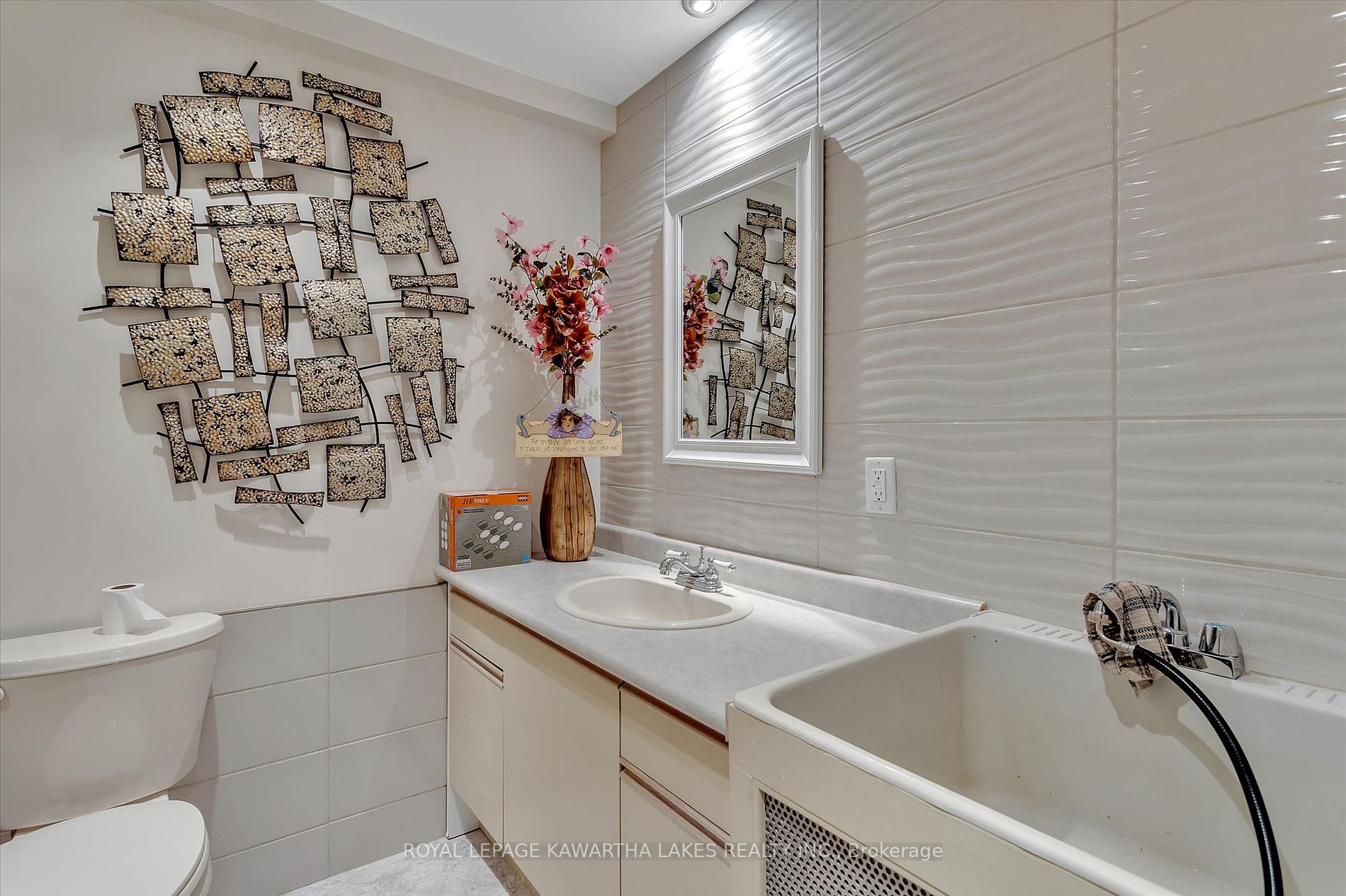 72 Chadwin Dr